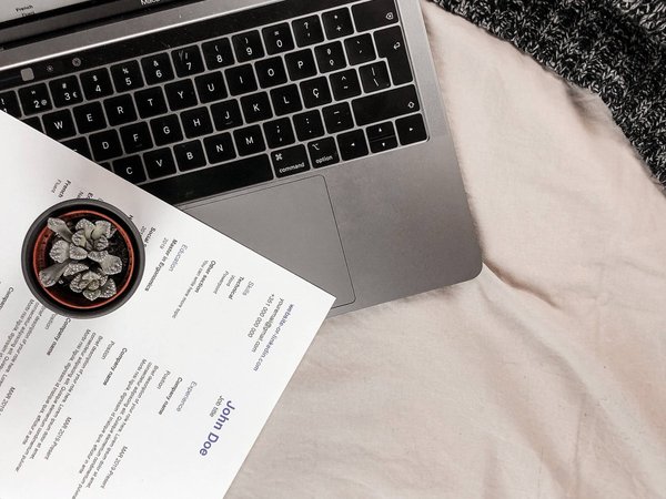 Comment rédiger un CV efficace pour postuler à une entreprise ?